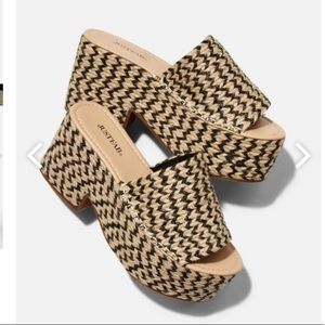 Lealia Platform Wedge